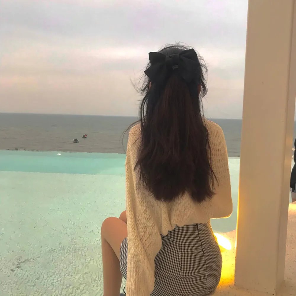 鸟,孤儿和愚人